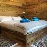 A Due Passi Da Bormio アパート *