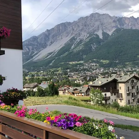 A Due Passi Da Bormio ヴァルディソット